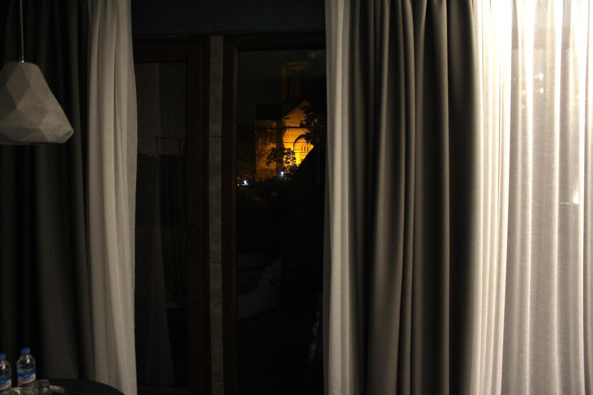 Piano Borracho Boutique Hotel Old Tbilisi Rom bilde